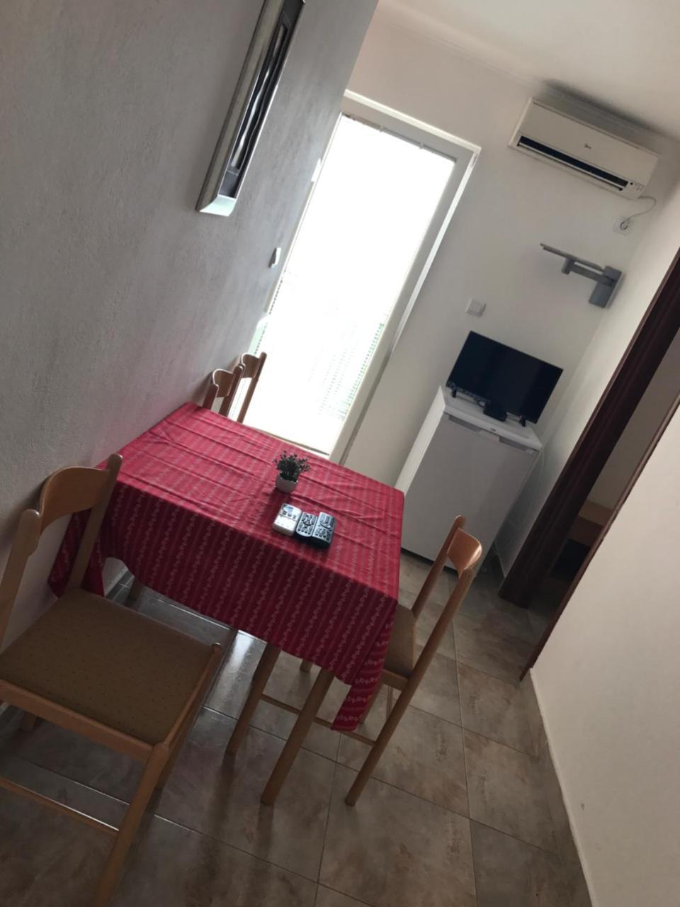 Apartments Pavicevic Τίβατ Εξωτερικό φωτογραφία
