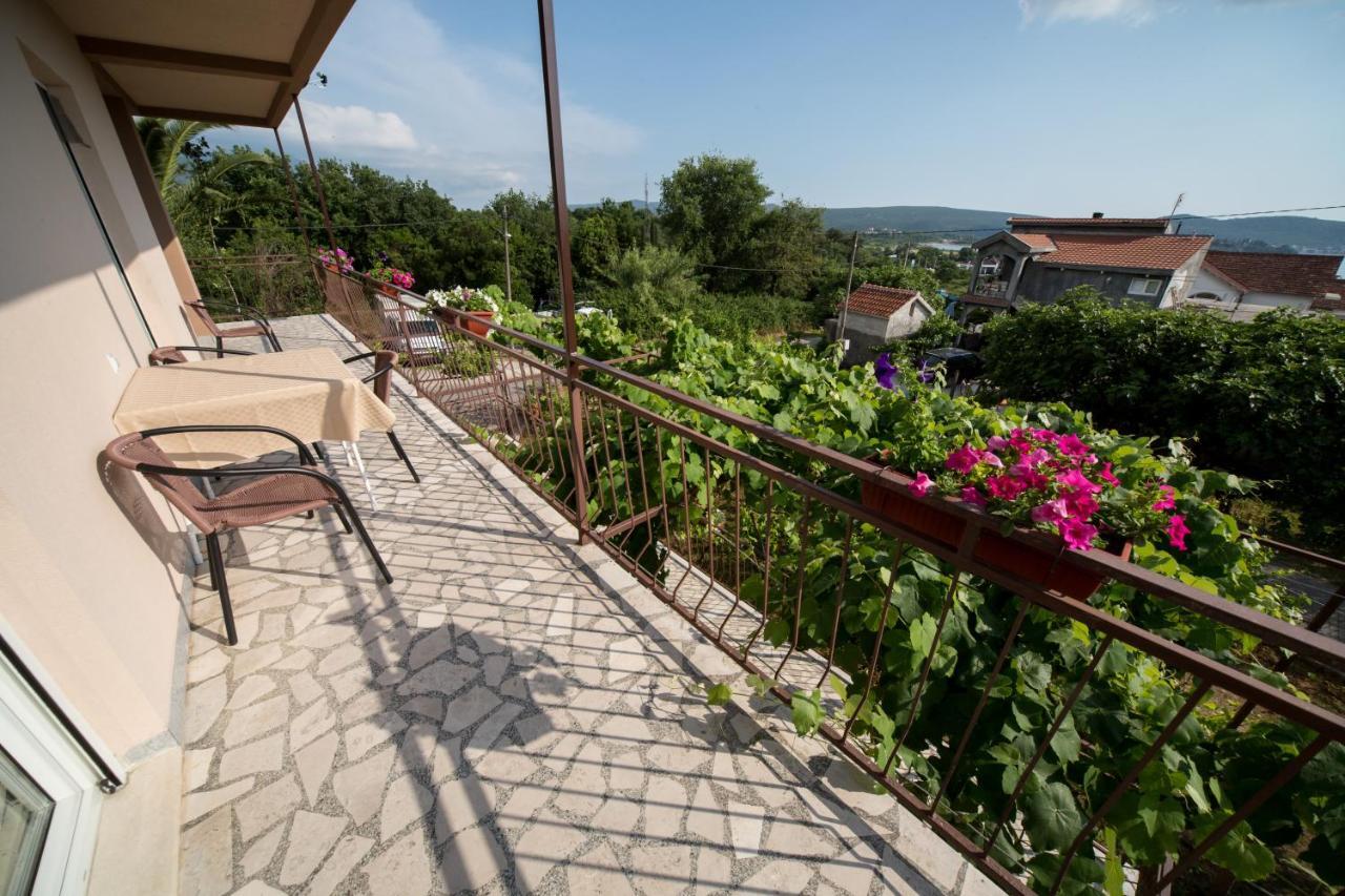 Apartments Pavicevic Τίβατ Δωμάτιο φωτογραφία