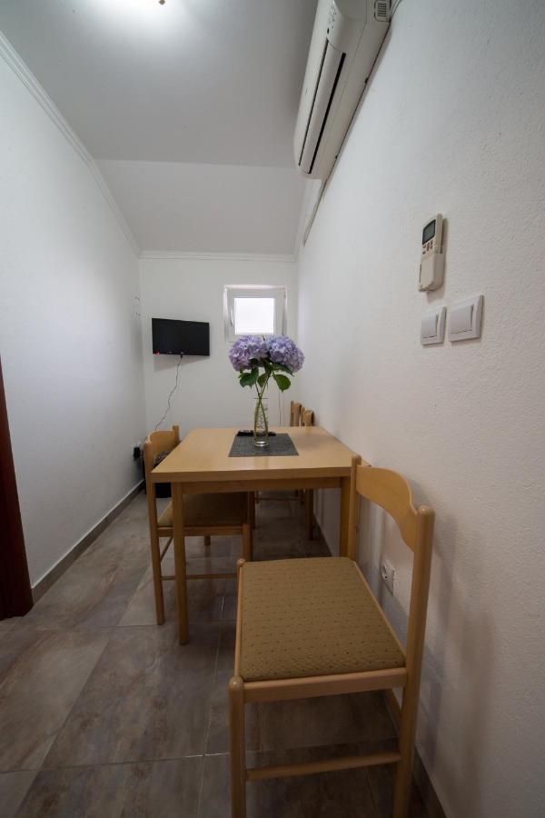 Apartments Pavicevic Τίβατ Δωμάτιο φωτογραφία